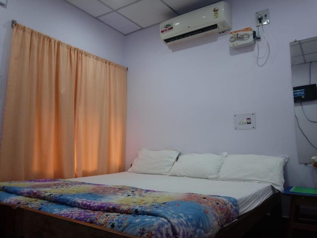 Coconhuts Beach Resort Lakshmanpur Kültér fotó