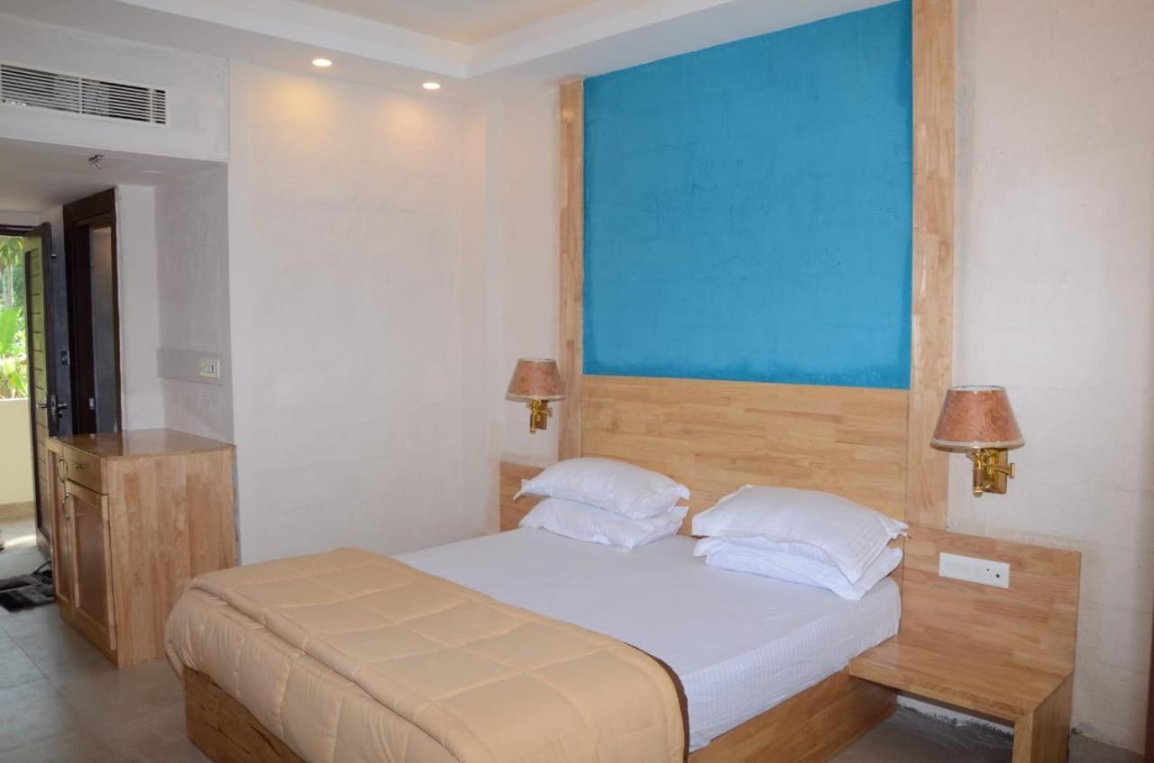 Coconhuts Beach Resort Lakshmanpur Kültér fotó
