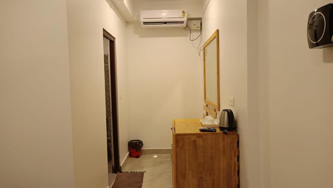 Coconhuts Beach Resort Lakshmanpur Kültér fotó
