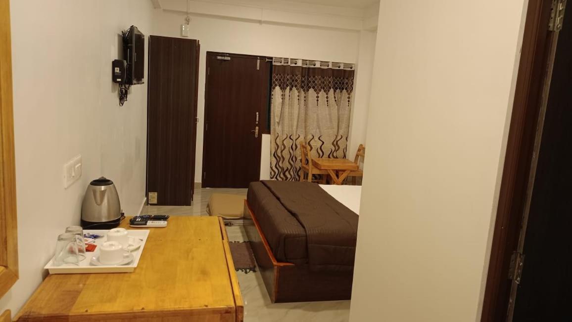 Coconhuts Beach Resort Lakshmanpur Kültér fotó